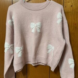Juniors’ Harper and Ivy Bow Print Sweater